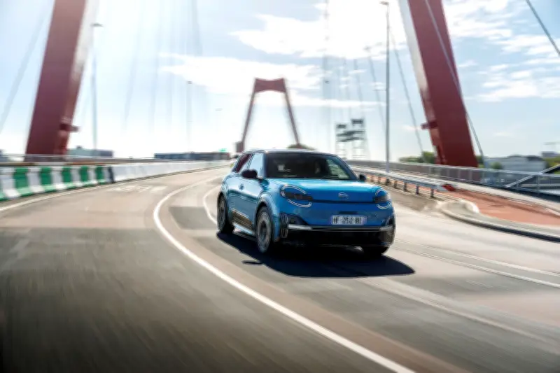 La Nissan Micra électrique : une renaissance française sur base Renault 5 E-Tech