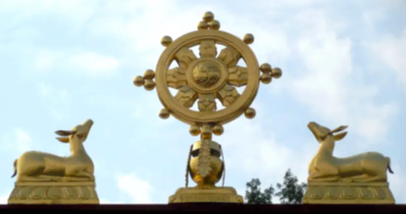 La pensée de justice immanente et le karma : entre biais cognitif et croyance structurante