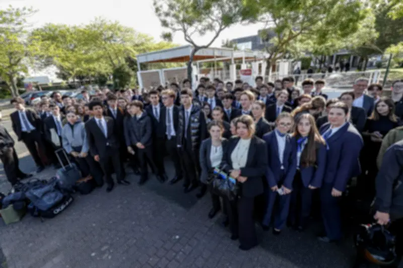 La Rochelle : un surveillant suspendu réintègre son poste malgré la colère des élèves