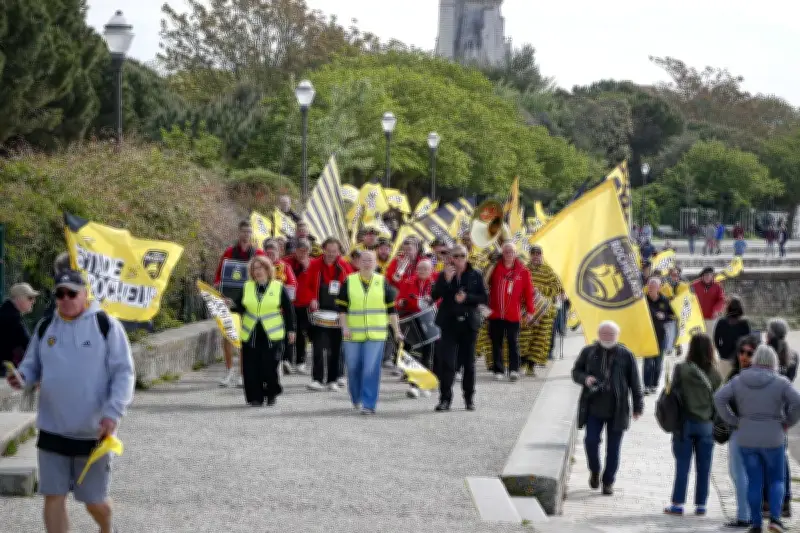 La Rochelle : une marche festive inédite unit les supporters avant le match face à l'UBB