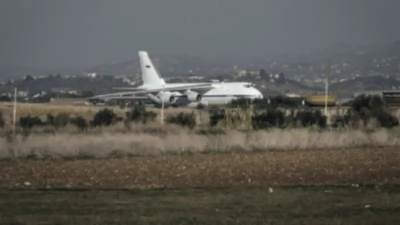 La Russie vend toujours des avions de combat malgré les sanctions