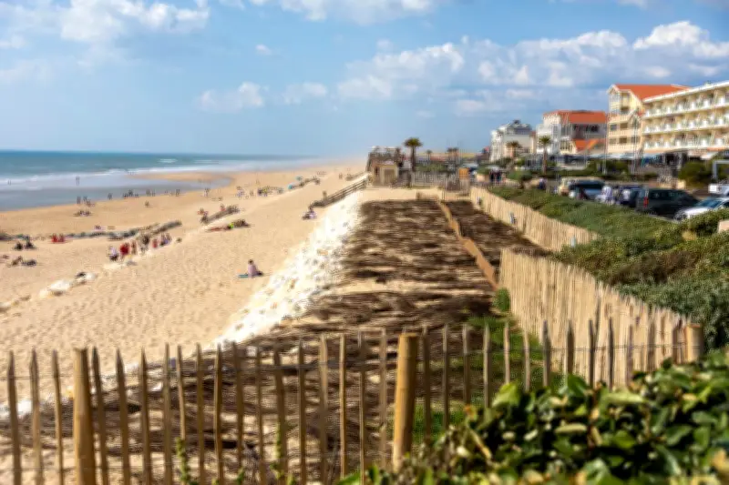 Lacanau face à l'érosion côtière : déménagement ou enrochement ?
