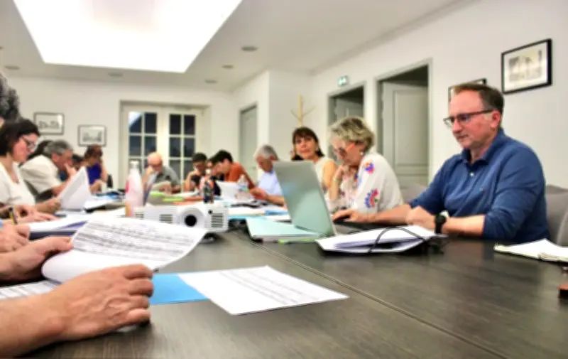 Larressore : budget voté avec hausse d'impôts et indemnités des élus