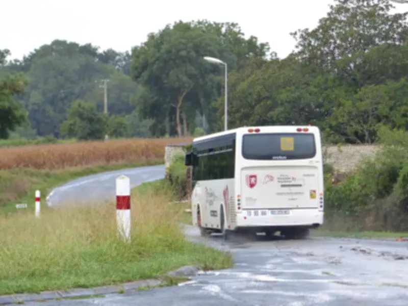 L'Assemblée encadre les regroupements scolaires ruraux pour réduire les inégalités
