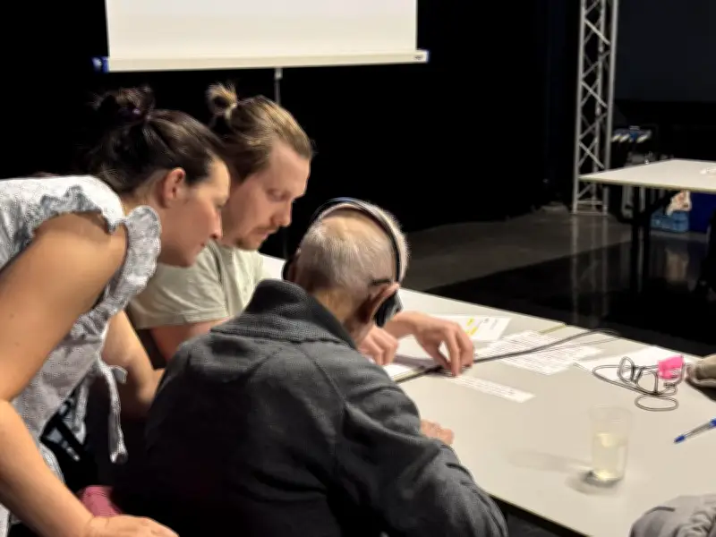 L'audiodescription démocratisée à Rochefort pour rendre le théâtre accessible aux déficients visuels