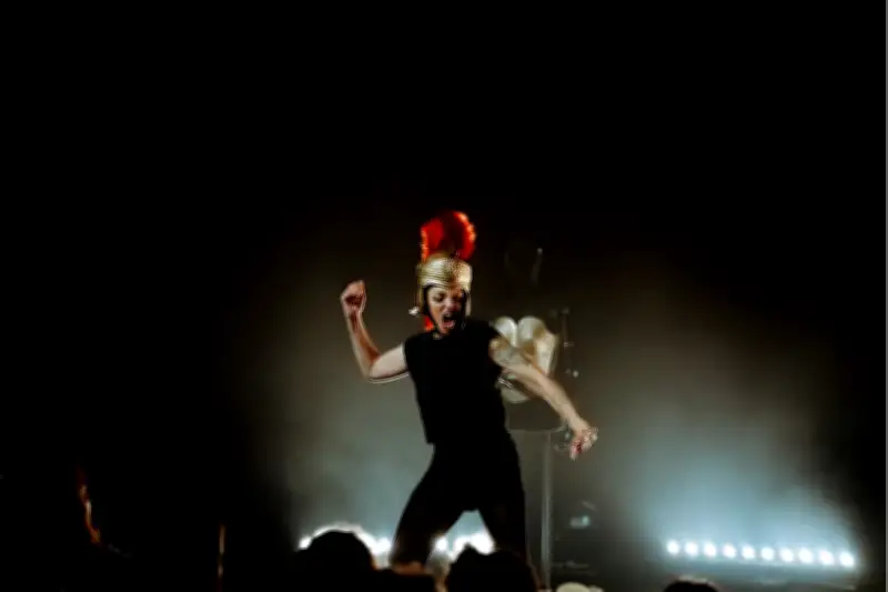 Laura Calu : improvisation et franc-parler avant son dernier show à Sanary