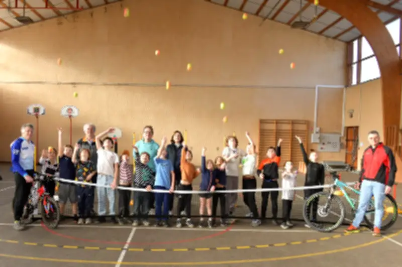 Lauzun : initiation gratuite au cyclo-cross et tennis pour les jeunes le 25 avril