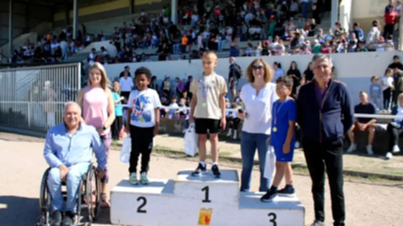 Le 4e cross interscolaire de Vauvert réunit 820 enfants sous le soleil
