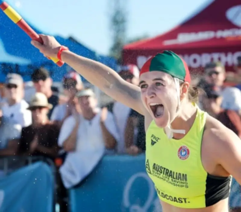 Le Biarritz Sauvetage Côtier triomphe mondialement malgré les défis locaux