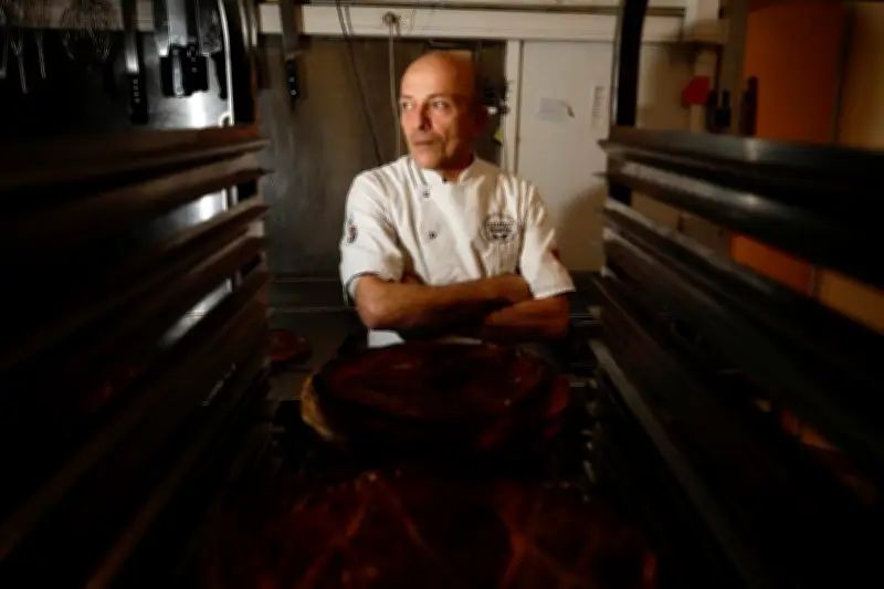 Le boulanger niçois Frédéric Roy fulmine après le recul gouvernemental sur le travail du 1er mai
