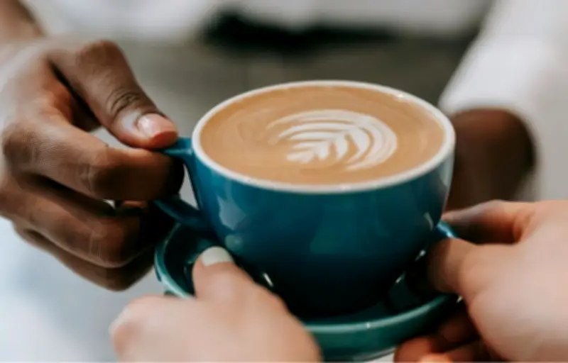 Le café révèle ses bienfaits insoupçonnés pour la santé cardiovasculaire et cérébrale