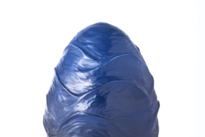 Le chef pâtissier du Cap-Eden-Roc expose son œuf chocolaté « Abysse » à Paris