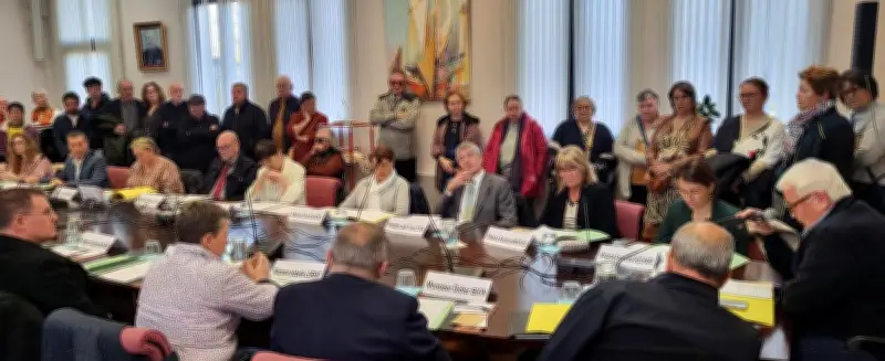 Le conseil municipal attribue 31 compétences à la maire et désigne ses délégués