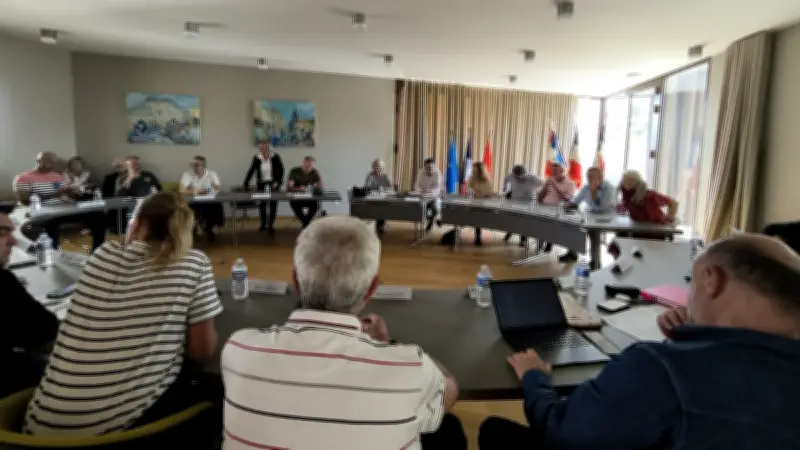 Le conseil municipal désigne ses représentants dans diverses instances