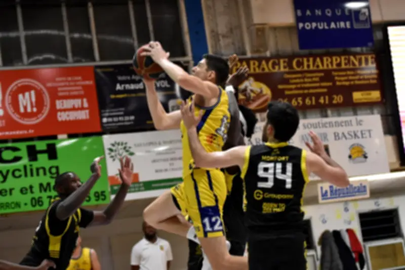 Le GAB domine Nantes et conforte sa première place en poule B