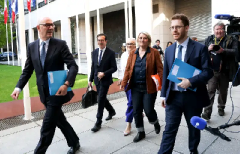 Le gouvernement annonce 6 milliards d'euros d'économies pour compenser le coût de la guerre au Moyen-Orient