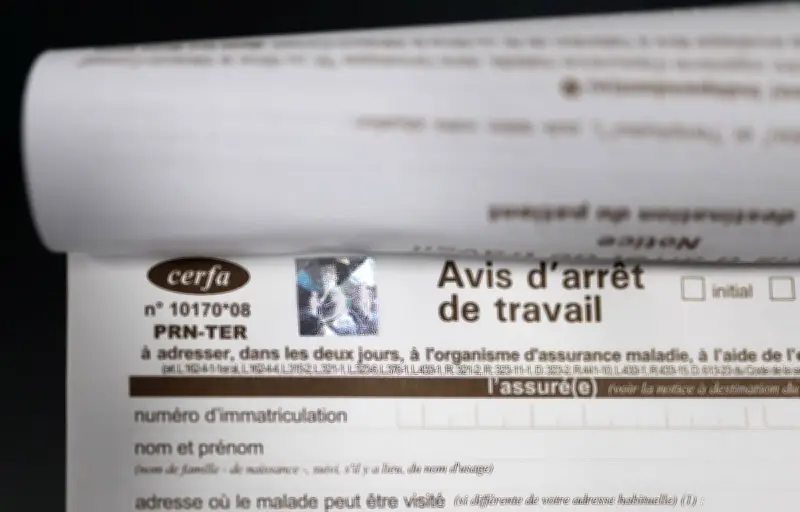 Le gouvernement prépare un nouveau plan d'économies sur les arrêts maladie