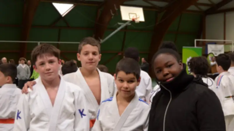 Le Judo-Club de Florac en tournoi : une qualification régionale pour Sheyla