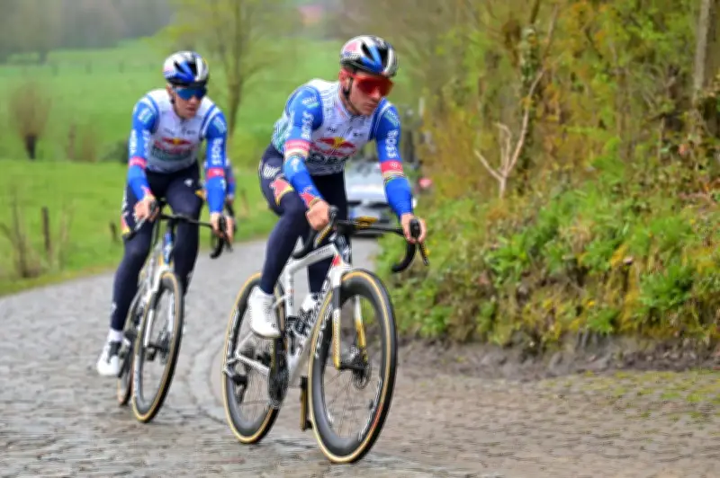 Le Koppenberg boueux inquiète avant le Tour des Flandres 2026