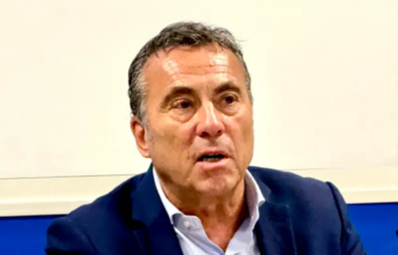 Le maire d'Arcachon jugé pour insultes et menaces envers un opposant