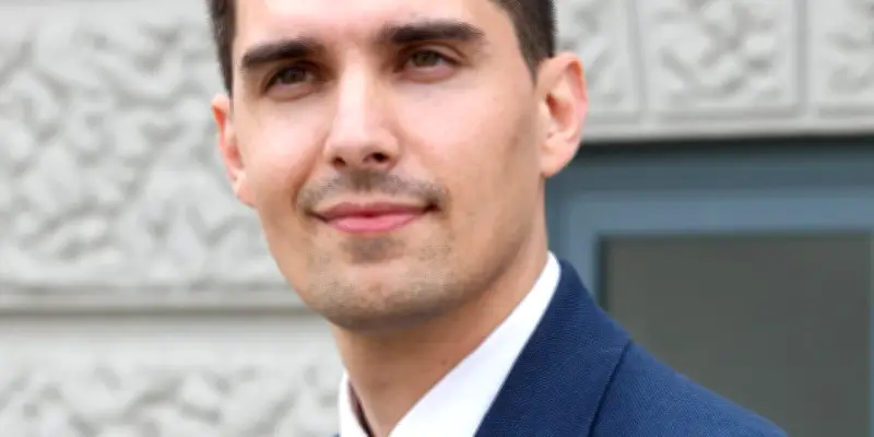 Le maire RN de Liévin annule la cérémonie du 1er Mai, accusant les syndicats de propagande