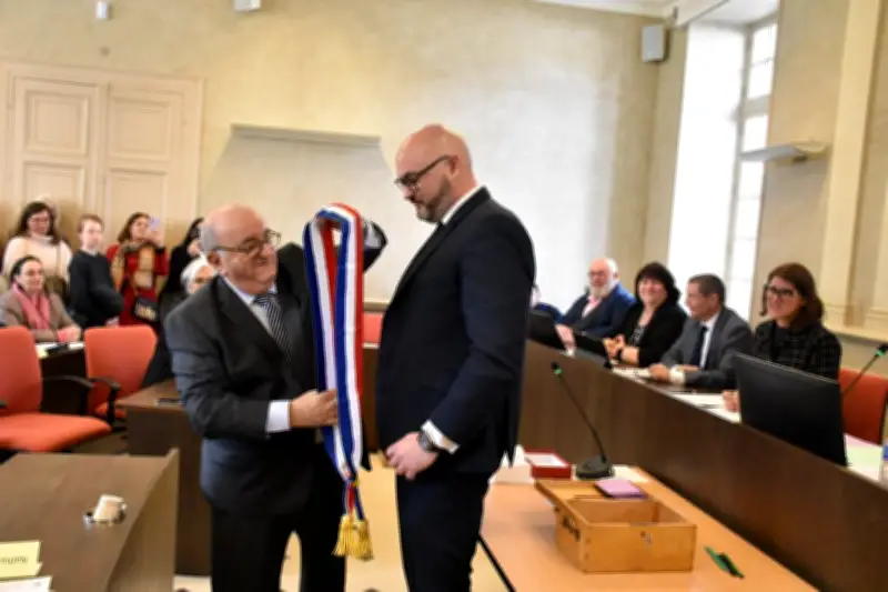 Le maire RN de Montargis augmente son indemnité de 80 %