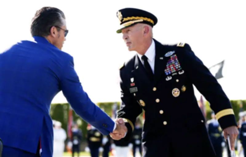 Le ministre américain de la Défense limoge le chef d'état-major de l'armée de terre sans explication