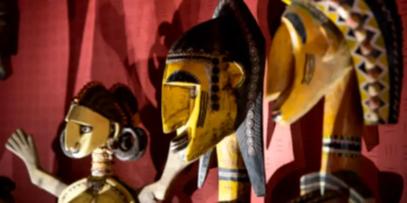 Le Musée des Confluences de Lyon enrichi par la donation Loeb des arts vivants maliens