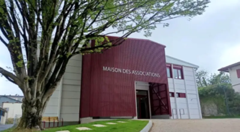 Le nouveau maire d'Orthez suspend l'ouverture de la maison des associations flambant neuve
