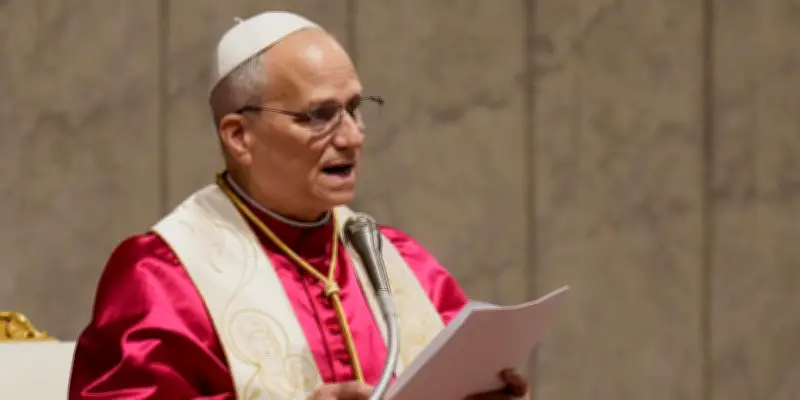 Le Pape Léon XIV, figure majeure de l'opposition à la guerre de Donald Trump