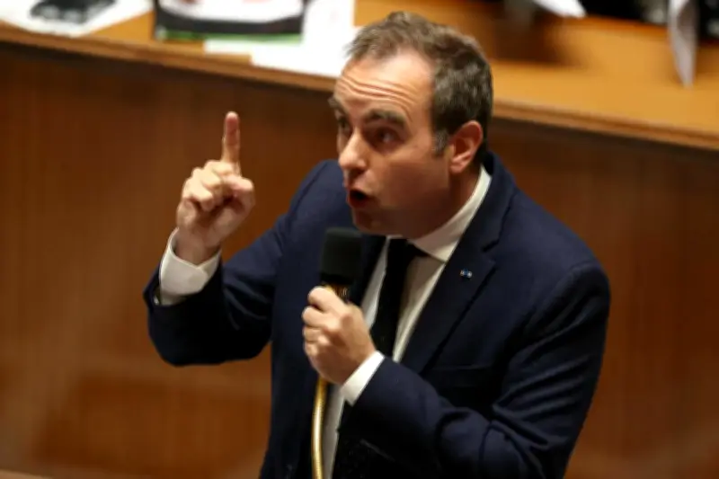 Le Premier ministre autorise boulangers et fleuristes à ouvrir le 1er-Mai sur la base du volontariat