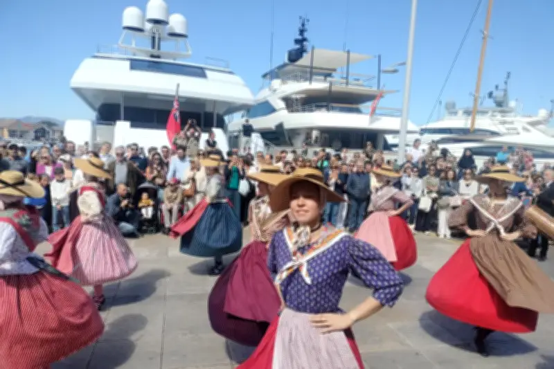 Le Rampèu célèbre 75 ans de traditions provençales à Saint-Tropez