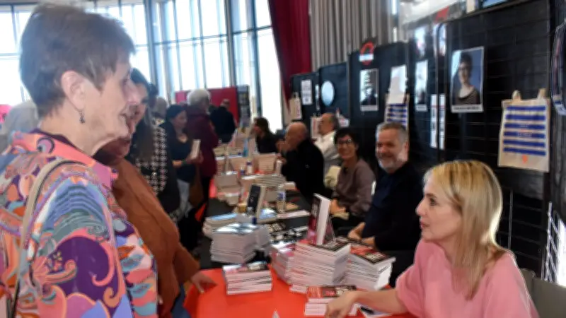 Le salon du livre de poche de Saint-Chély-d'Apcher attire 1 200 visiteurs