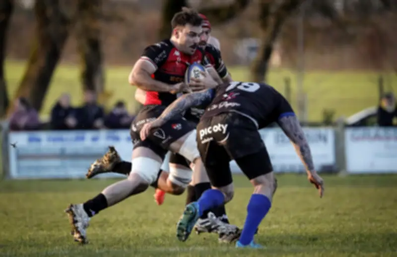 Le SAR Rochefort s'impose face au leader Puilboreau et décroche sa qualification