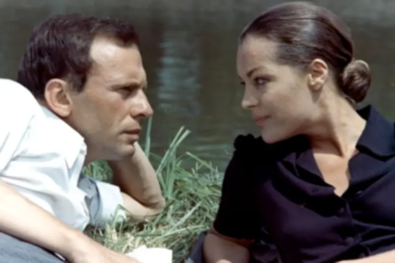 « Le Train » : Trintignant et Schneider, une passion fugitive dans la tourmente de 1940