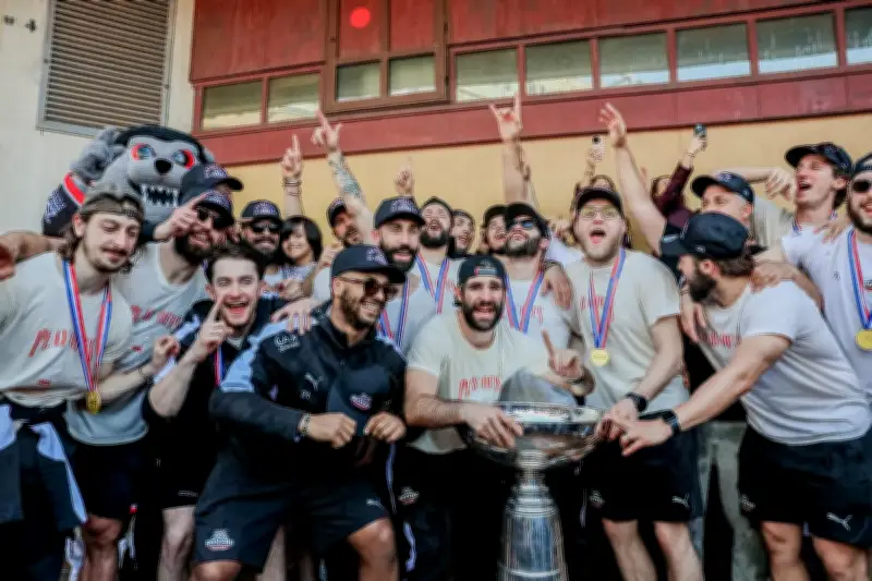 Les Boxers de Bordeaux célèbrent leur titre de Ligue Magnus à Mériadeck
