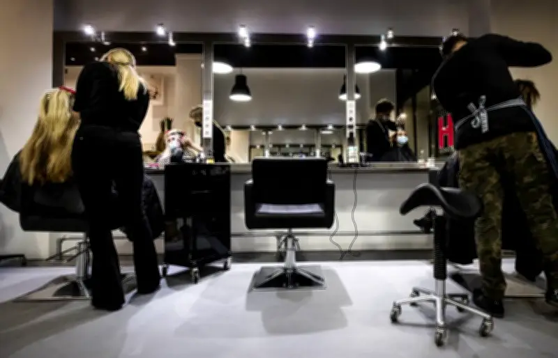 Les coiffeurs, sentinelles des violences conjugales : un rôle à renforcer collectivement