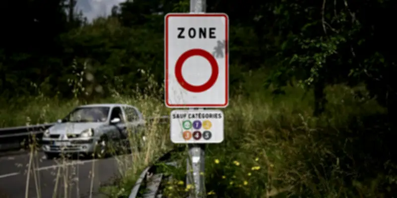 Les députés socialistes et écologistes saisissent le Conseil constitutionnel sur les ZFE