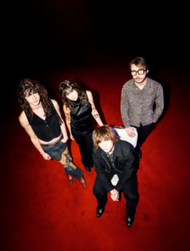 Les Dynamite Shakers électrisent la scène rock avec leur single « Nightclub »