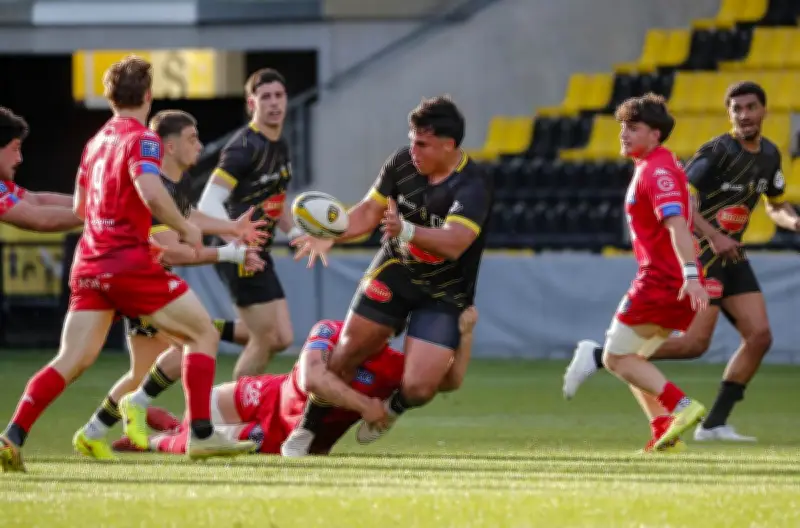 Les Espoirs de La Rochelle se qualifient pour les quarts de finale après une victoire à Bayonne