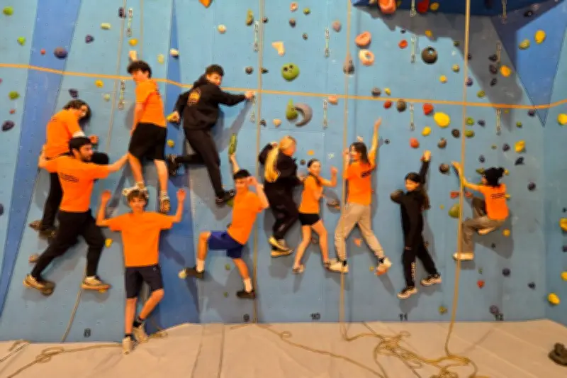 Les élèves de la section montagne de Tende brillent en escalade UNSS