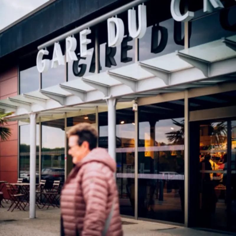 Les petites gares TGV face aux défis de l'équité face à la SNCF