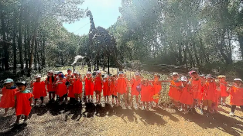 Les petits Canaillous explorent dinosaures et nature