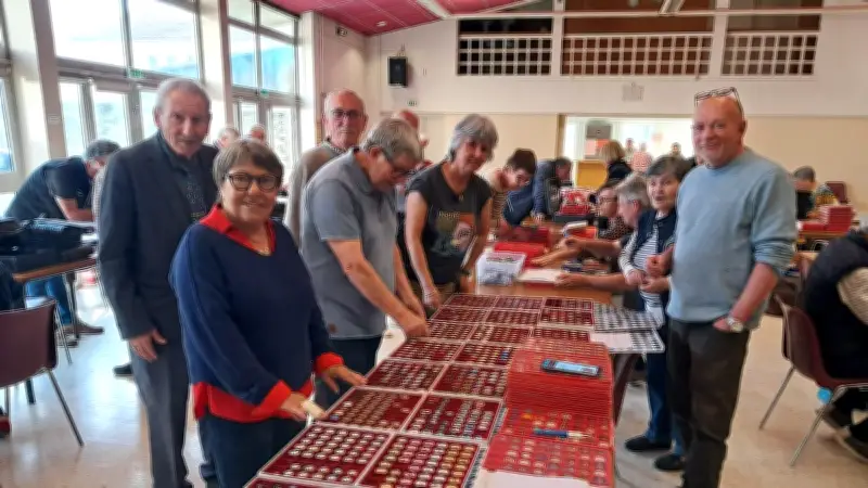 Les placomusophiles passionnés se réunissent pour la traditionnelle journée de la capsule