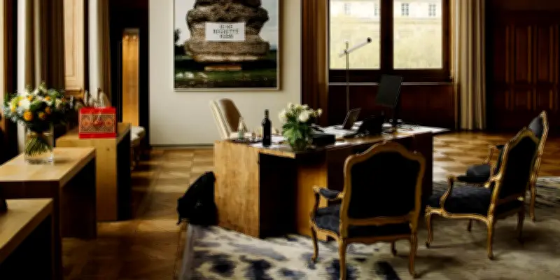 Les retraites des riches Parisiens financées par le travail de la jeunesse modeste