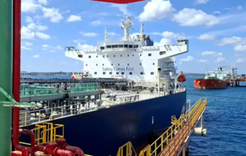 Les États-Unis prolongent les sanctions sur le pétrole russe pour stabiliser les prix