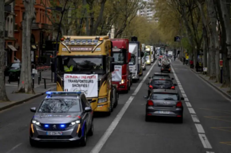 Les transporteurs routiers suspendent leurs opérations escargot après des avancées gouvernementales