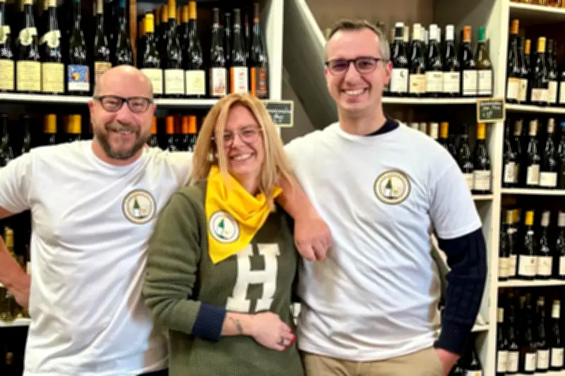 Les vins blancs de Provence sortent de l'ombre, portés par le sommelier Florian Wunenburger