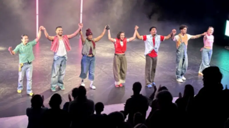 Les Wanted Posse ovationnés à Uzès pour leur spectacle Warriors
