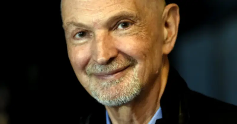 L'IA peut-elle vraiment prendre soin de nous ? Le psychiatre Serge Tisseron analyse